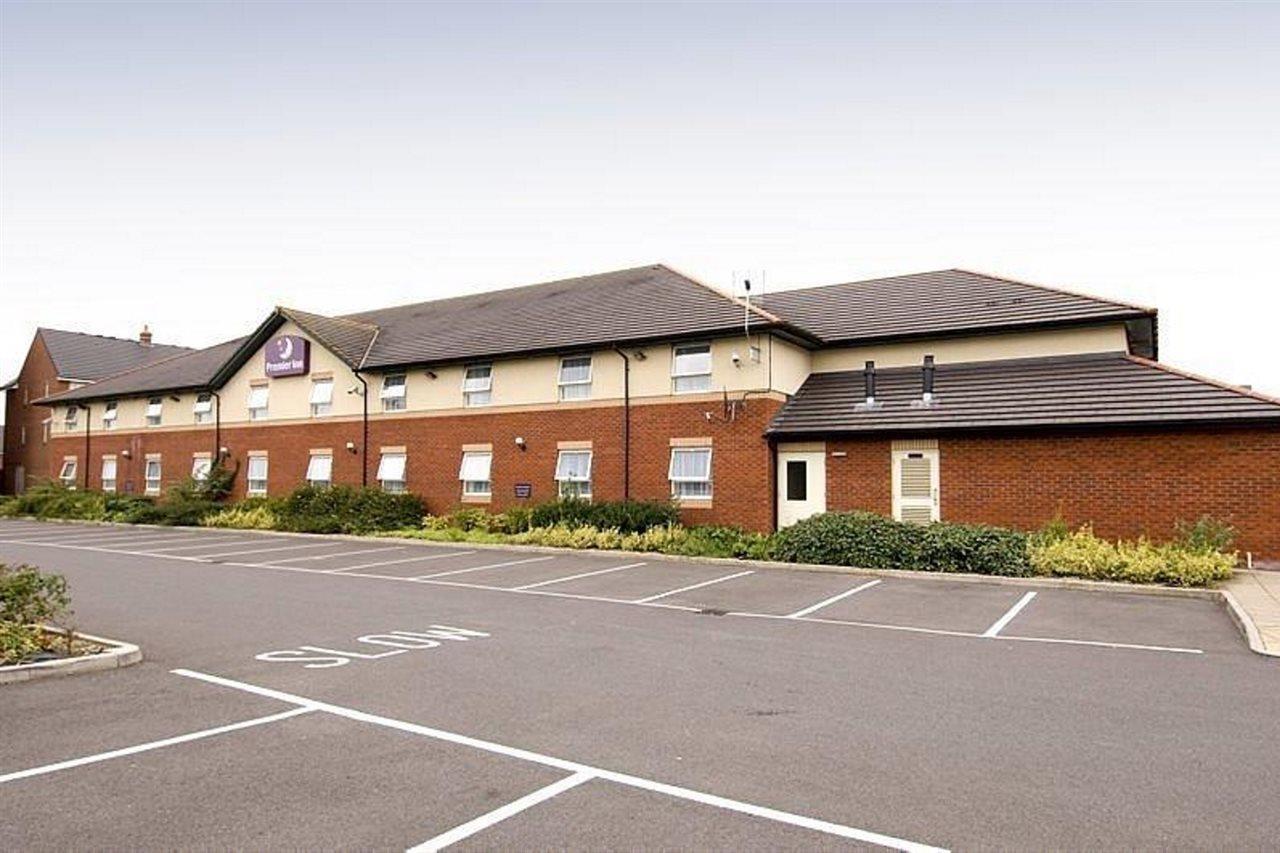 Premier Inn Taunton Central Dış mekan fotoğraf